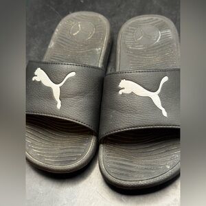 Puma Sandals  Kid’s Size 2 Slip On Black White Summer Waterproof Beach